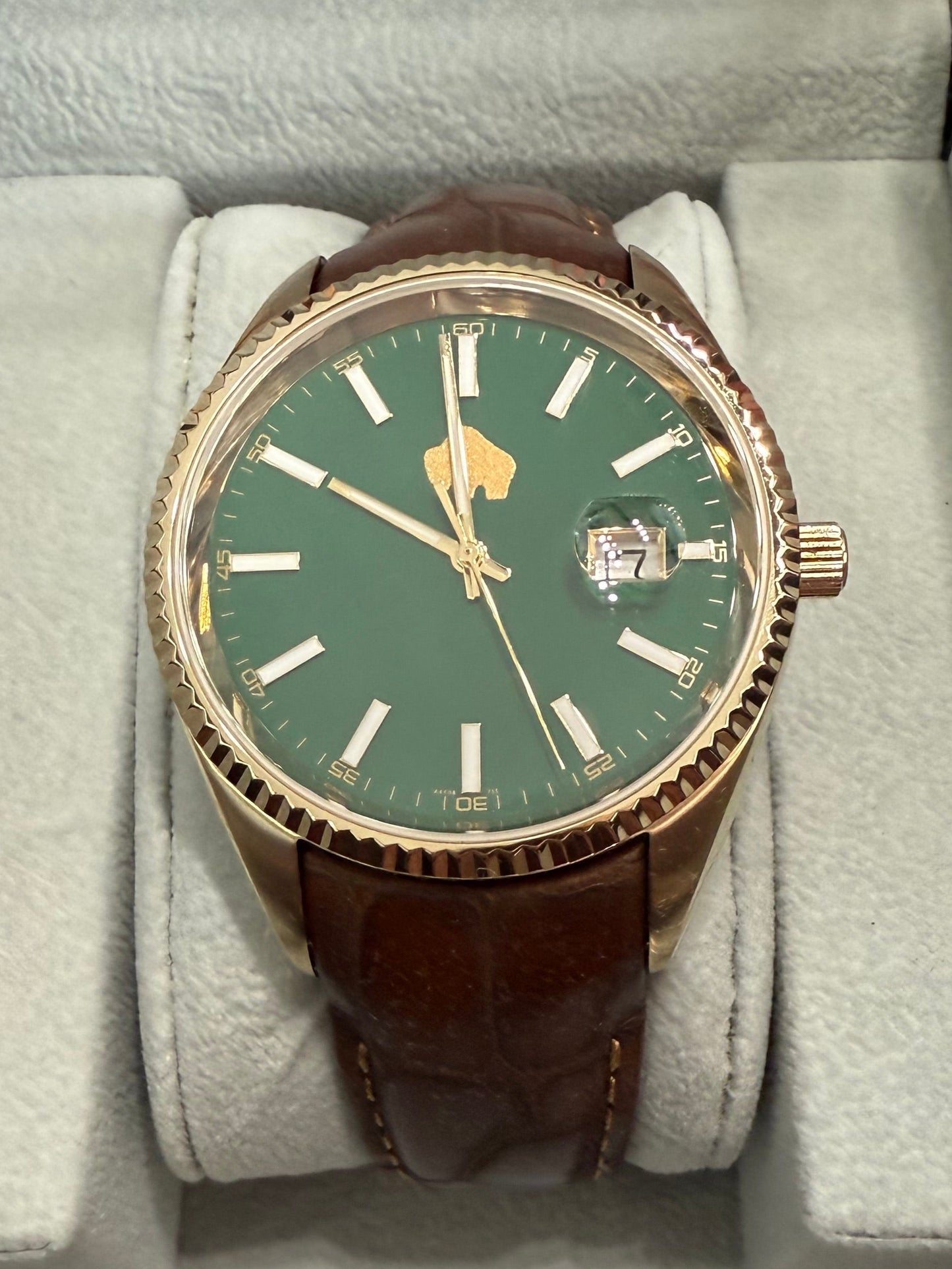 Gold Tone Dial Men's Leather Band Golden Buffalo Watch with Green Dial