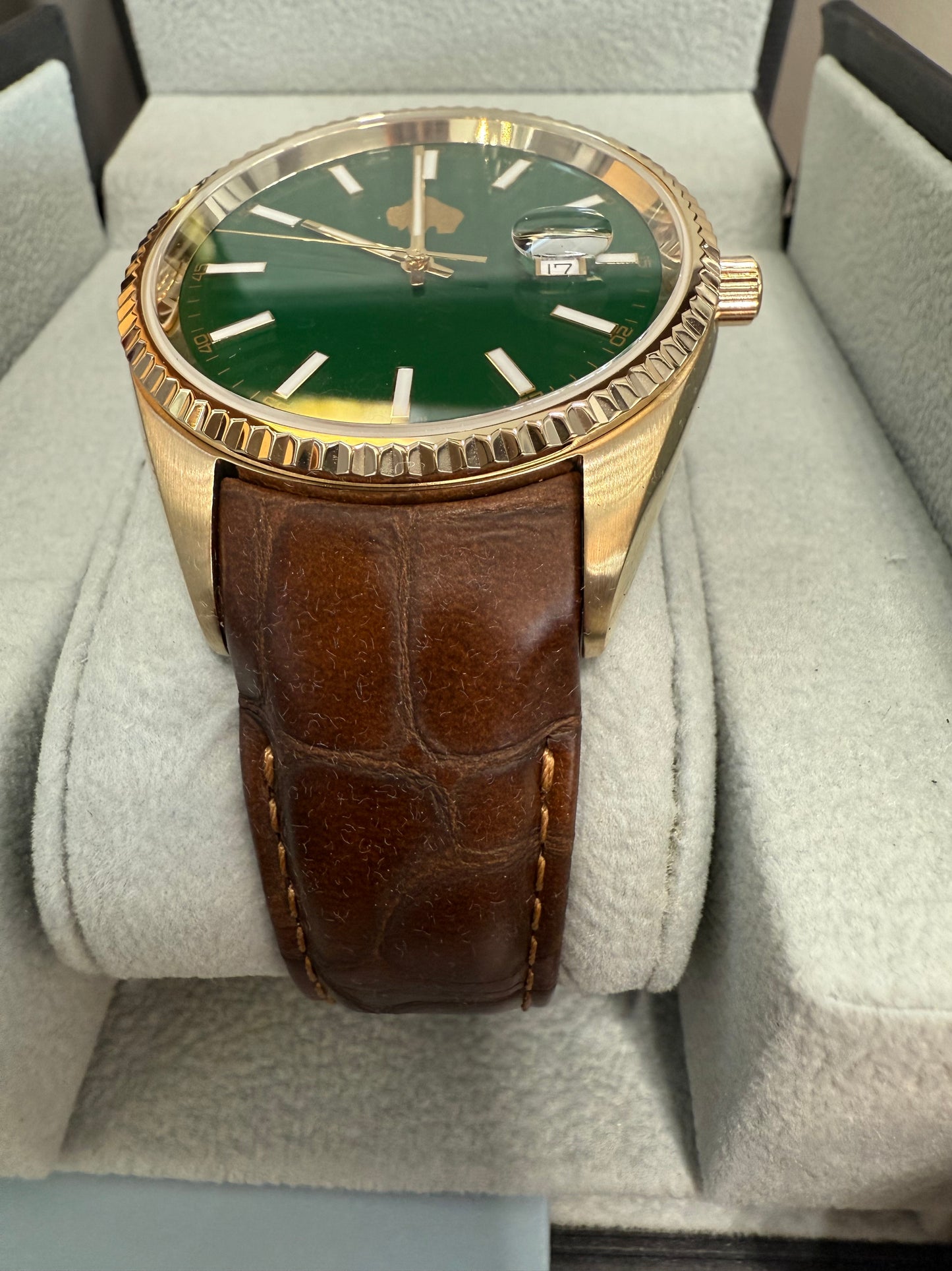 Gold Tone Dial Men's Leather Band Golden Buffalo Watch with Green Dial