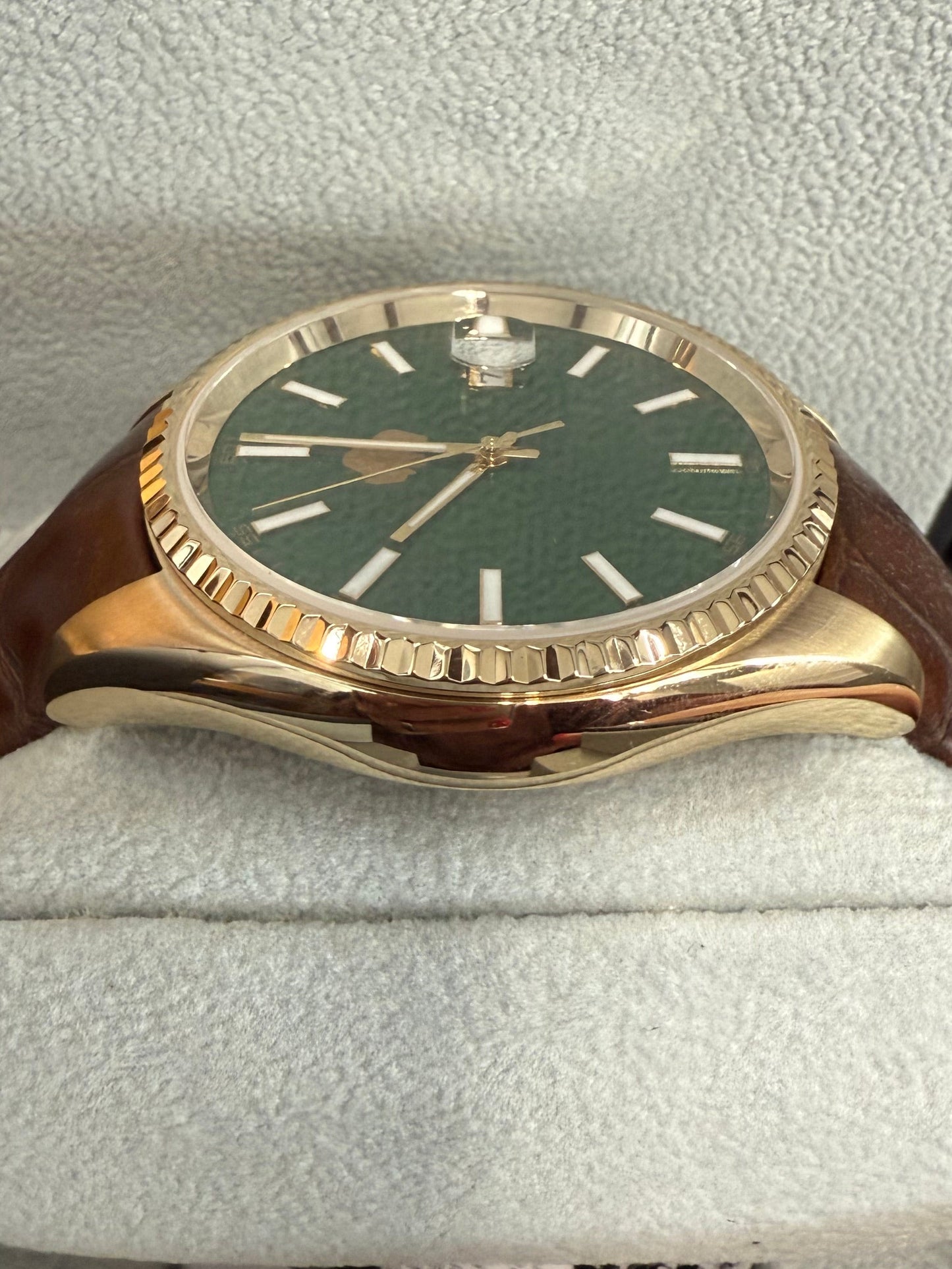Gold Tone Dial Men's Leather Band Golden Buffalo Watch with Green Dial